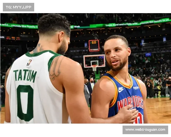 安德玛助力库里中国行，为重庆5所偏远学校赠送篮球装备